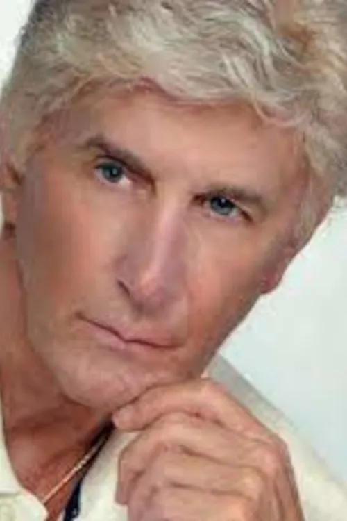 Pearce Blair interpretando a The Store Owner (voice)