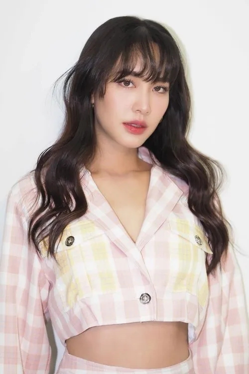 Pechaya Wattanamontree — personaje: Jane