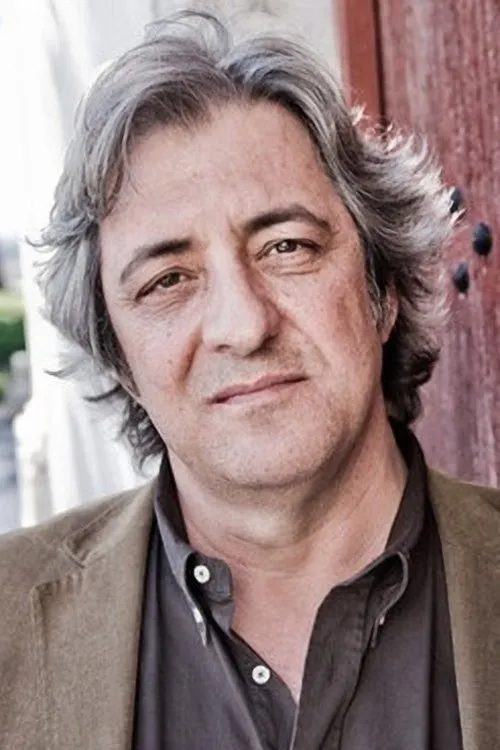 GNR ha trabajado con Pedro Ayres Magalhães en 1 ocasiones