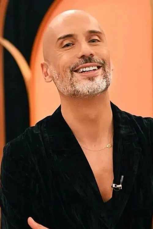 José Pedro Ferraz ha trabajado con Pedro Crispim en 1 ocasiones