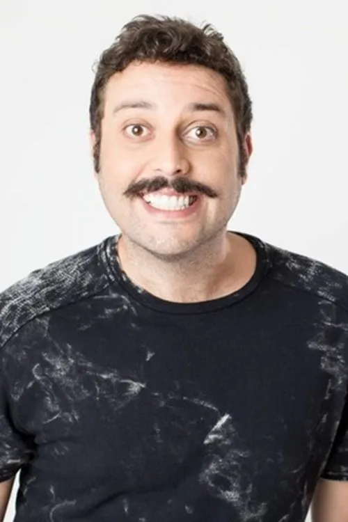 Pedro Henrique Monteiro interpretando a Jeff