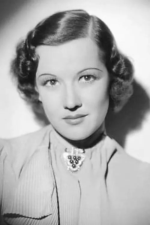 Peggy Conklin interpretando a Queena Farrar