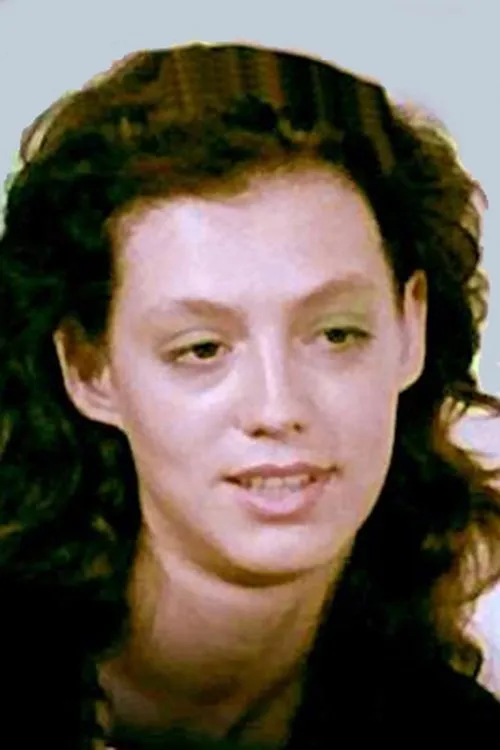 Penny King interpretando a Mistress (uncredited)