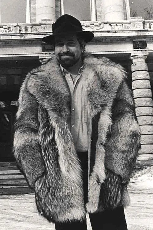 Per Bronken interpretando a Politiinspektøren