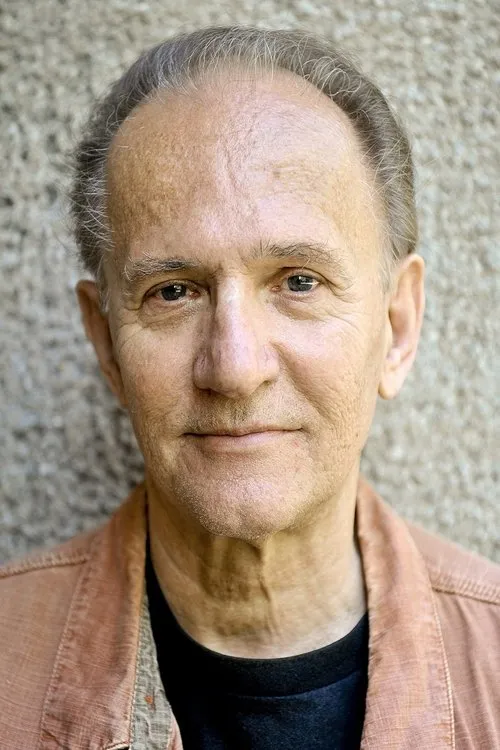 Per Ragnar interpretando a 