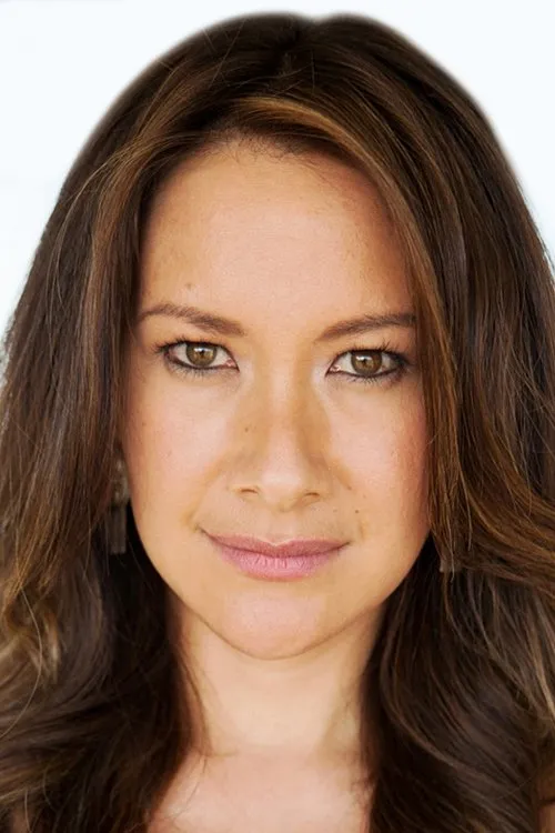 Peta Sergeant interpretando a Ezera