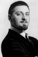 Pete Barbutti en su biografía y filmografía