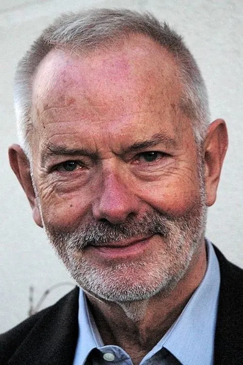 Peter Bonke interpretando a Brandeburg