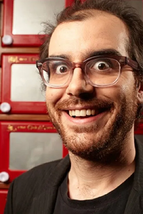 Foto de perfil del actor Peter Browngardt en el reparto