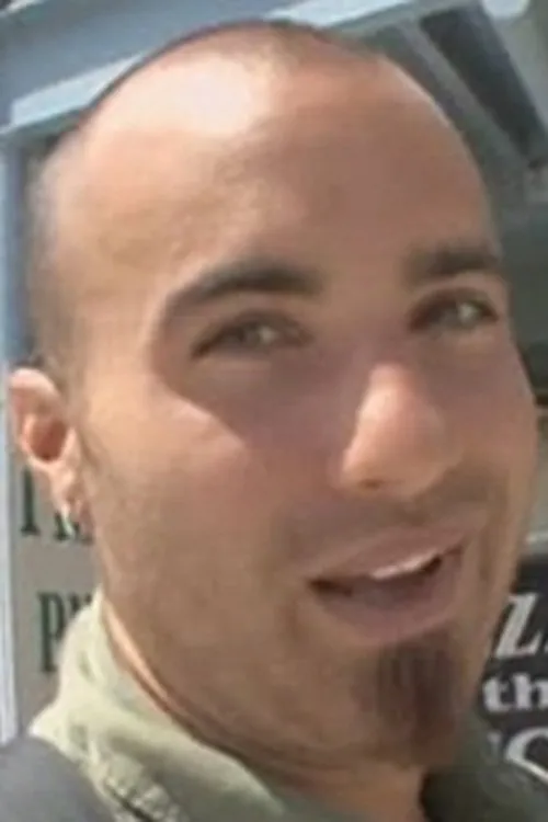 Peter Delmar interpretando a 