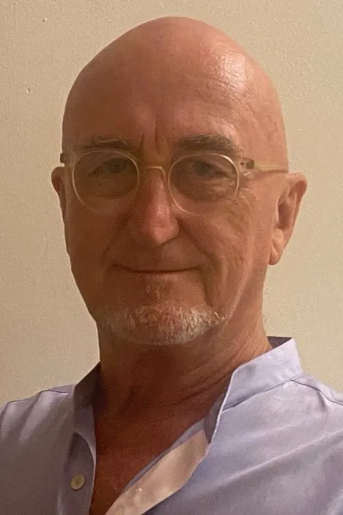 Martin Lewis ha trabajado con Peter Fisher en 1 ocasiones