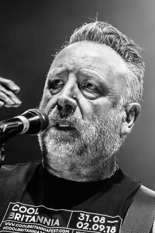 Mark Radcliffe ha trabajado con Peter Hook en 2 ocasiones