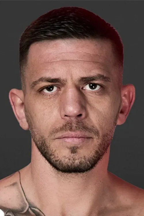 Peter Kramer interpretando a Self