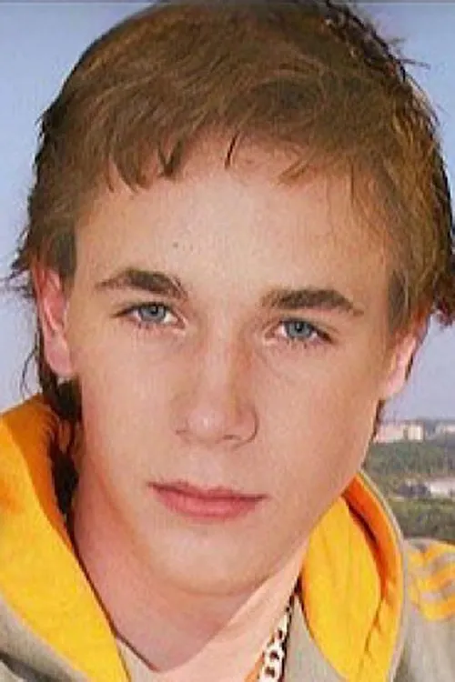 Peter Kyck interpretando a 