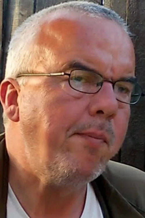 Lukas Løkken ha trabajado con Peter Milling en 1 ocasiones