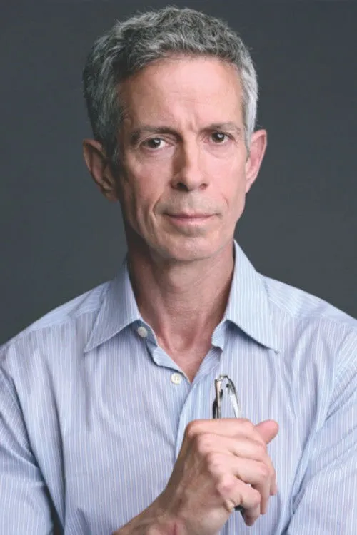 Peter Staley interpretando a Himself