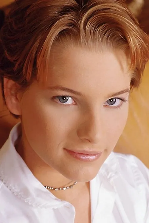 Petra Short interpretando a 