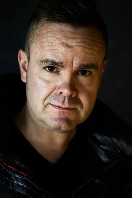 Lydia Leonard ha trabajado con Pétur Jóhann Sigfússon en 1 ocasiones