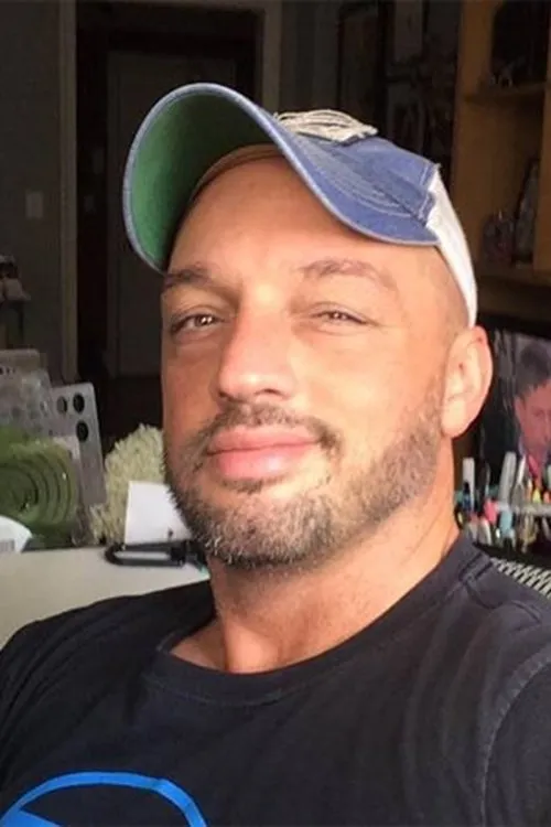 Phil Jimenez en su biografía y filmografía