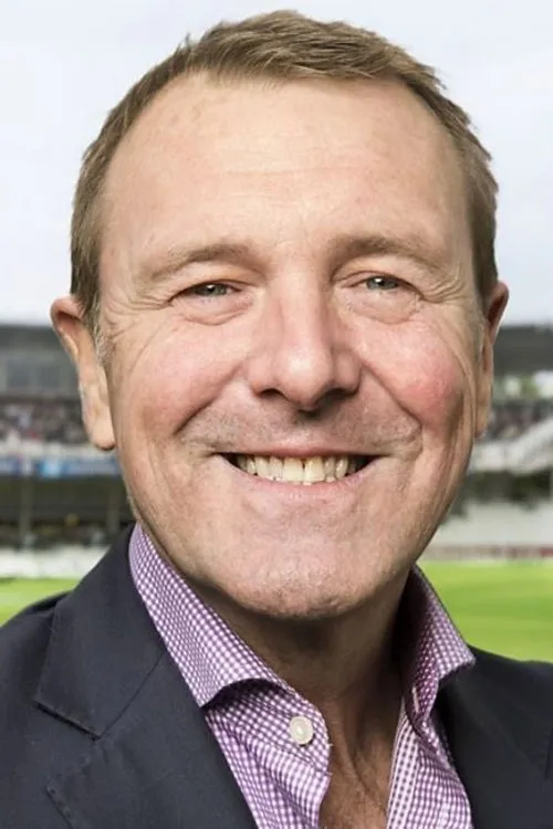 Phil Tufnell interpretando a Self