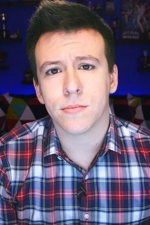 Philip DeFranco interpretando a Himself - Host