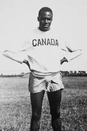 Philip Edwards interpretando a Self - 800 Metres, Canada (uncredited)