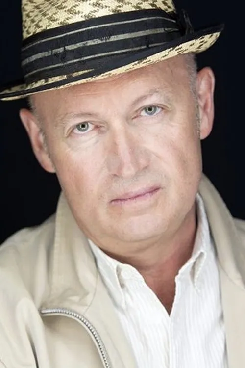 Michael Cudahy ha trabajado con Philippe Cohen-Solal en 1 ocasiones