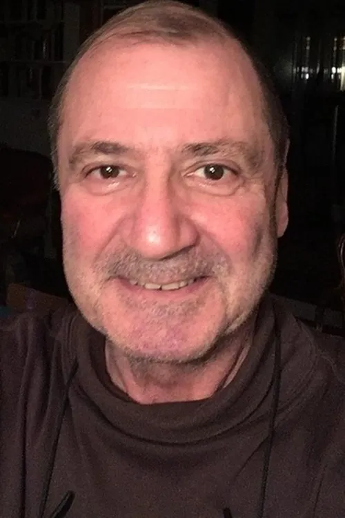 Philippe De Brugada interpretando a Alibert