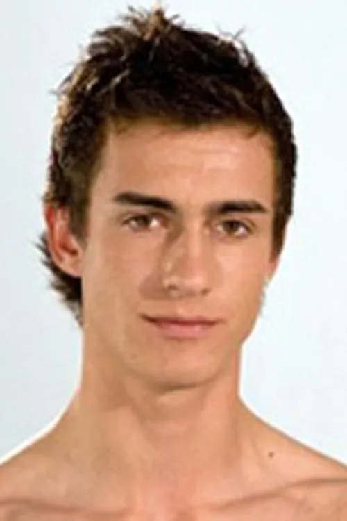 Phill Berger interpretando a