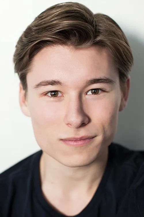 Phillip Lewitski — personaje: Apollo