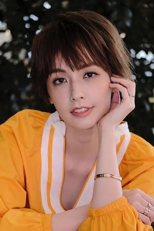 Phoebe Yuan — personaje: Hong Da Fang