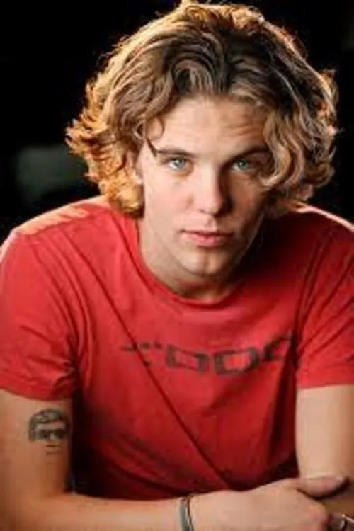 Miles Fowler ha trabajado con Phoenix Parnevik en 1 ocasiones