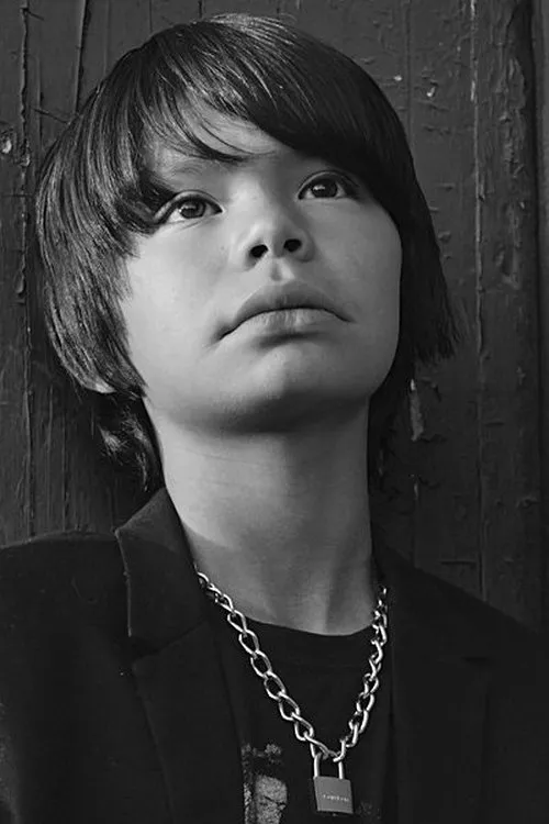 Joseph Nakogee ha trabajado con Phoenix Wilson en 1 ocasiones