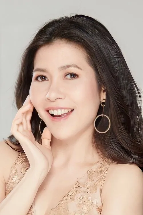 พุทธชาด พงศ์สุชาติ interpretando a Tui