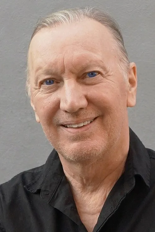 Cassandre Émanuel ha trabajado con Pier Noli en 1 ocasiones