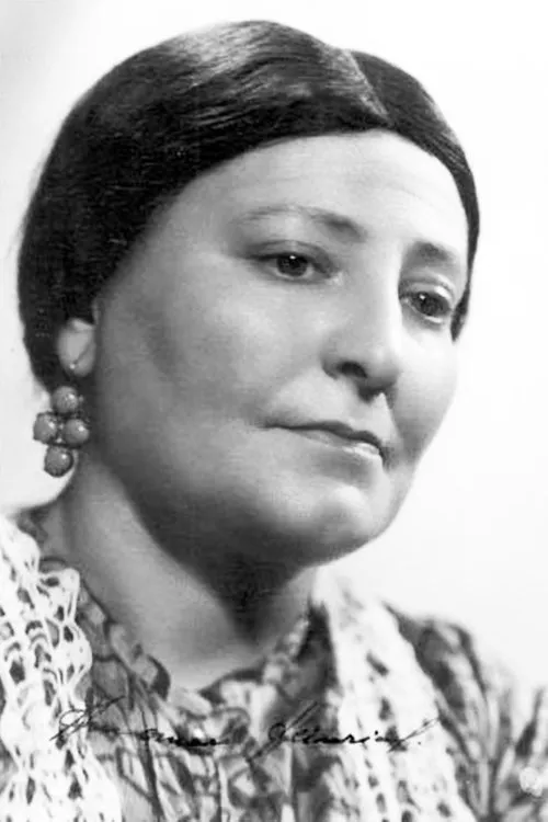 Adolfo Stray ha trabajado con Pierina Dealessi en 2 ocasiones