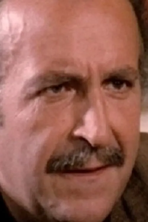 Piero Gerlini interpretando a The sergeant