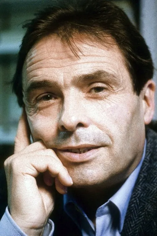 Pierre Bourdieu interpretando a Self