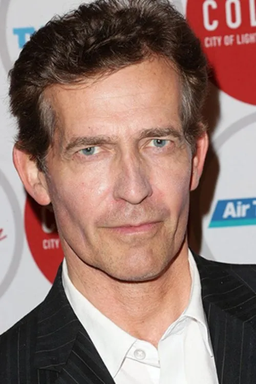 Pierre Dulat interpretando a Mathieu