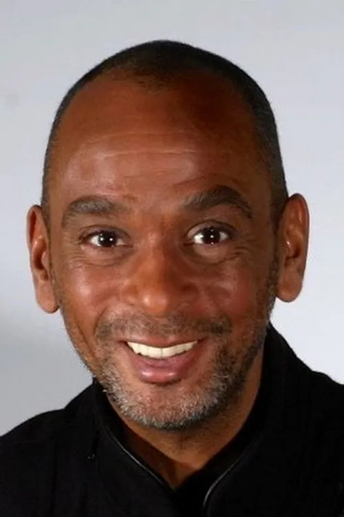 Pierre Sanoussi-Bliss — personaje: Kriminaloberkommissar Axel Richter