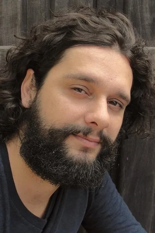 Pierre Santos interpretando a Wladimir