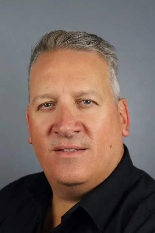 Nic De Jager ha trabajado con Pierre van Heerden en 1 ocasiones