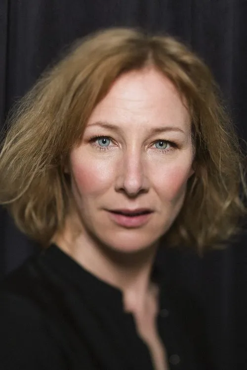 Pil Egholm interpretando a 