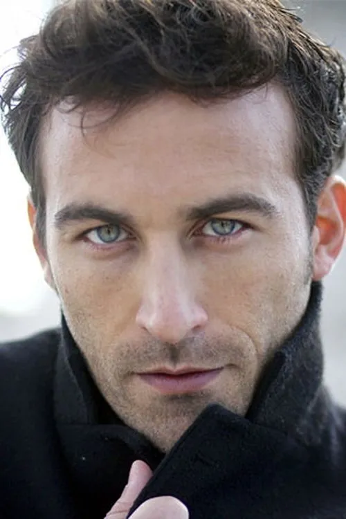 Pio Stellaccio interpretando a Latta