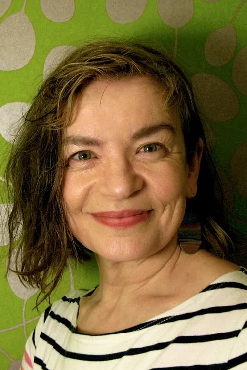 Pirkko Uitto interpretando a Rauha Holma