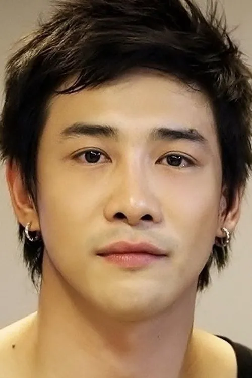 Darunee Sutiphitak ha trabajado con Pisanu Chutanimsakul en 1 ocasiones