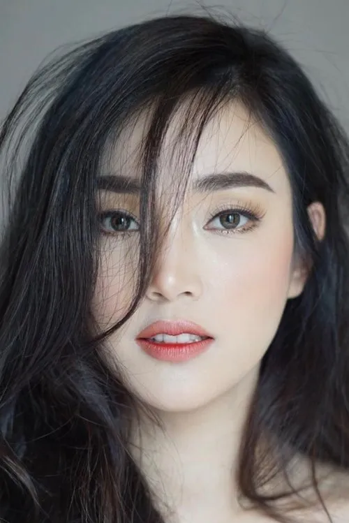 Pitchanart Sakakorn interpretando a Mei M4