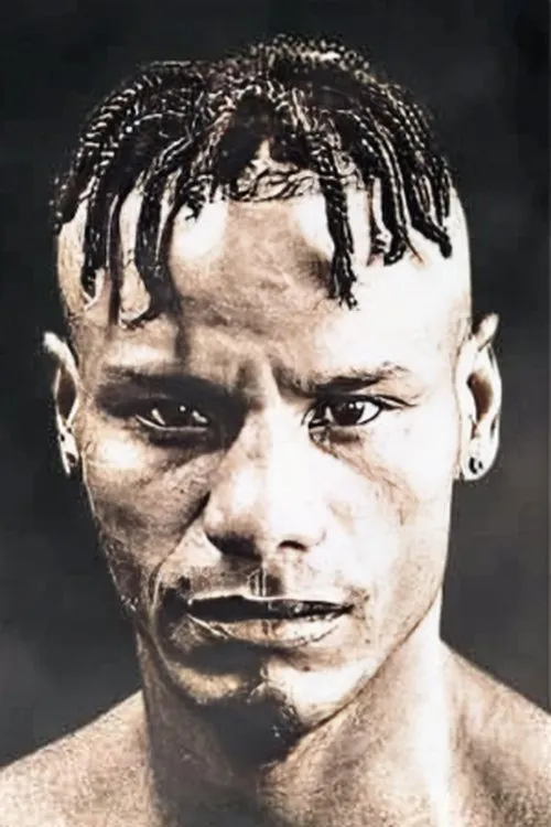 Placido Ramirez interpretando a Self