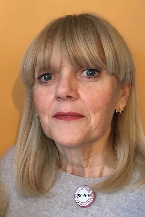 John Sackville ha trabajado con Polly Kemp en 1 ocasiones