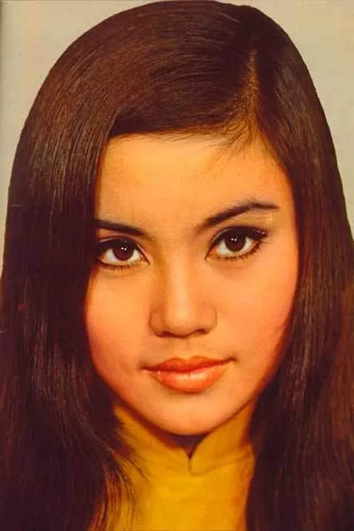 Polly Shang-Kuan Ling-Feng interpretando a 